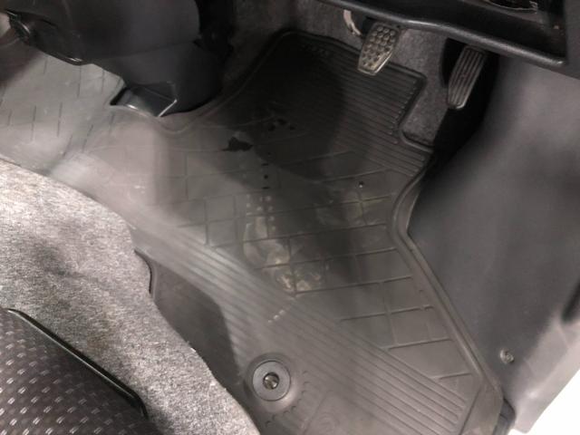 ハイゼットカーゴクルーズＳＡIII　車検整備付／ナビ／バックカメラ保証１年間・距離無制限付　オートライト　ナビ　バックカメラ　スマートアシスト　純正ゴムマット　ホイールキャップ　キーレスエントリー（埼玉県）の中古車
