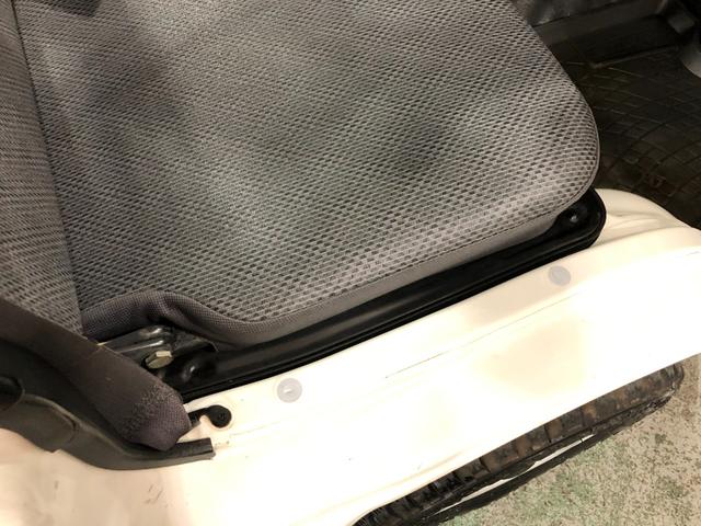 ハイゼットトラックローダンプ　４ＷＤ／ＭＴ５速／走行距離９９２２キロ／ラジオ１年保証距離無制限　走行距離９９２２キロ　４ＷＤ　ＭＴ５速　ＦＭＡＭラジオ　純正フロアマット　助手席エアバッグ　マニュアルエアコン（埼玉県）の中古車