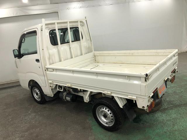 ハイゼットトラックローダンプ　４ＷＤ／ＭＴ５速／走行距離９９２２キロ／ラジオ１年保証距離無制限　走行距離９９２２キロ　４ＷＤ　ＭＴ５速　ＦＭＡＭラジオ　純正フロアマット　助手席エアバッグ　マニュアルエアコン（埼玉県）の中古車