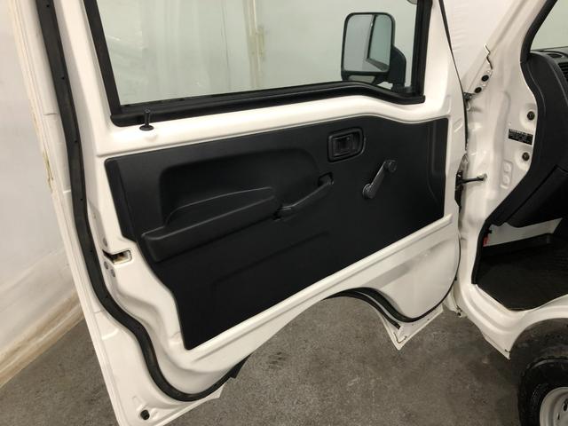 ハイゼットトラックローダンプ　４ＷＤ／ＭＴ５速／走行距離９９２２キロ／ラジオ１年保証距離無制限　走行距離９９２２キロ　４ＷＤ　ＭＴ５速　ＦＭＡＭラジオ　純正フロアマット　助手席エアバッグ　マニュアルエアコン（埼玉県）の中古車