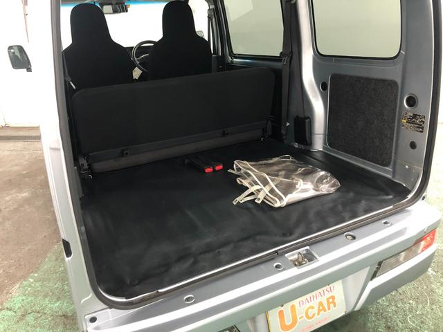 ハイゼットカーゴデラックスＳＡIII　車検整備付／走行３８１７１キロ／ナビ１年保証距離無制限　走行距離３８１７１キロ　純正フルセグナビ　バックカメラ　ブルートゥース　ドラレコ　純正フロアマット　ＬＥＤヘッドランプ　アイドリングストップ　スマートアシスト３　マニュアルエアコン（埼玉県）の中古車