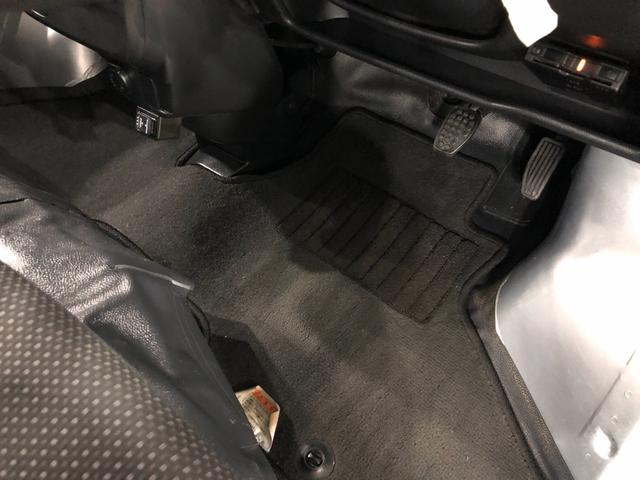 ハイゼットカーゴデラックスＳＡIII　走行距離９０６８キロ／４ＷＤ／ＡＴ一年保証・走行距離無制限　走行距離９０６８キロ　フルセグナビ　ブルートゥース　バックカメラ　ＤＶＤ　ドラレコ　オートライト　ＬＥＤヘッドライト　アイドリングストップ（埼玉県）の中古車