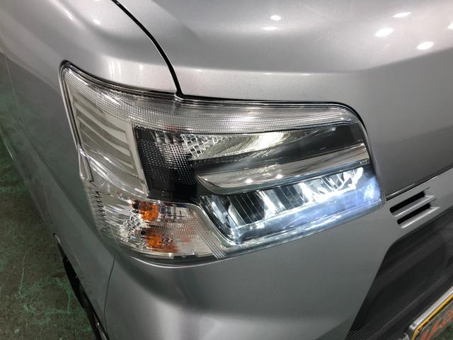 ハイゼットカーゴデラックスＳＡIII　走行距離９０６８キロ／４ＷＤ／ＡＴ一年保証・走行距離無制限　走行距離９０６８キロ　フルセグナビ　ブルートゥース　バックカメラ　ＤＶＤ　ドラレコ　オートライト　ＬＥＤヘッドライト　アイドリングストップ（埼玉県）の中古車