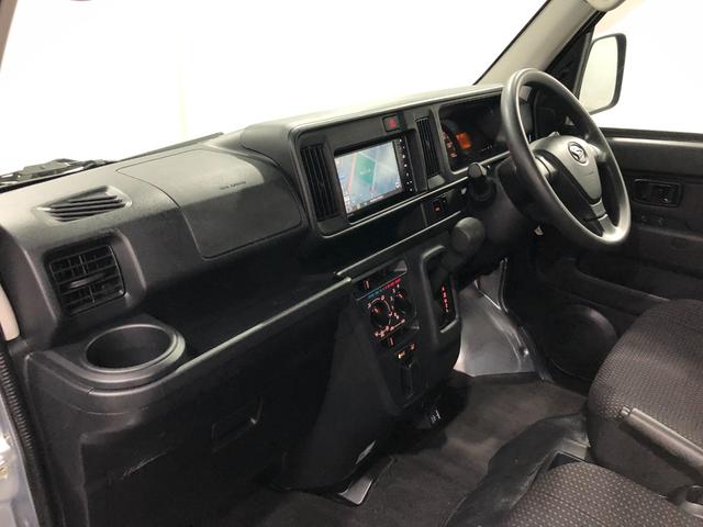 ハイゼットカーゴデラックスＳＡIII　走行距離９０６８キロ／４ＷＤ／ＡＴ一年保証・走行距離無制限　走行距離９０６８キロ　フルセグナビ　ブルートゥース　バックカメラ　ＤＶＤ　ドラレコ　オートライト　ＬＥＤヘッドライト　アイドリングストップ（埼玉県）の中古車