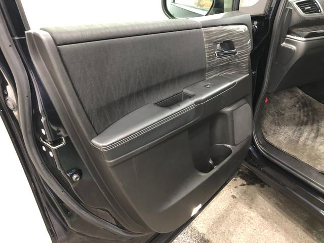オデッセイアブソルート・ＥＸ　車検整備付／走行距離５９２０３キロ／ナビ１年保証距離無制限　走行距離５９２０３キロ　車検整備付　フルセグナビ　バックカメラ　純正マット　サイドエアバッグ　ＬＥＤヘッドランプ　アイドリングストップ　両側電動スライドドア　電動格納式ドアミラー（埼玉県）の中古車