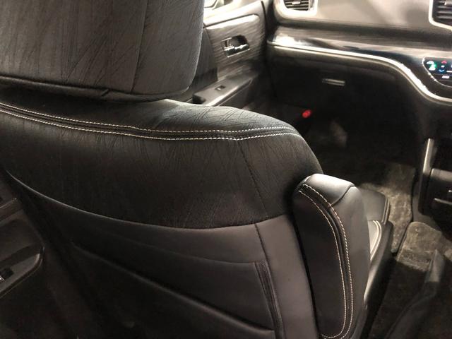 オデッセイアブソルート・ＥＸ　車検整備付／走行距離５９２０３キロ／ナビ１年保証距離無制限　走行距離５９２０３キロ　車検整備付　フルセグナビ　バックカメラ　純正マット　サイドエアバッグ　ＬＥＤヘッドランプ　アイドリングストップ　両側電動スライドドア　電動格納式ドアミラー（埼玉県）の中古車