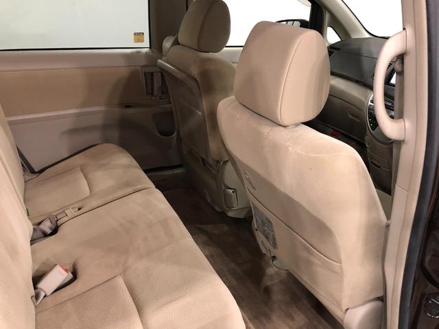 アイシスＬ　車検整備付／走行６９９９５キロ／ナビ／Ｂｌｕｅｔｏｏｔｈ１年保証距離無制限　走行６９９９５キロ　ナビ　Ｂｌｕｅｔｏｏｔｈ　片側電動スライドドア　純正マット　助手席エアバック　取扱説明書　メンテナンスノート　スペアキー　横滑り防止システム　インパネＡＴ（埼玉県）の中古車