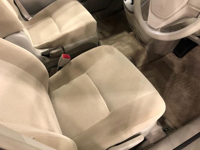 アイシスＬ　車検整備付／走行６９９９５キロ／ナビ／Ｂｌｕｅｔｏｏｔｈ１年保証距離無制限　走行６９９９５キロ　ナビ　Ｂｌｕｅｔｏｏｔｈ　片側電動スライドドア　純正マット　助手席エアバック　取扱説明書　メンテナンスノート　スペアキー　横滑り防止システム　インパネＡＴ（埼玉県）の中古車