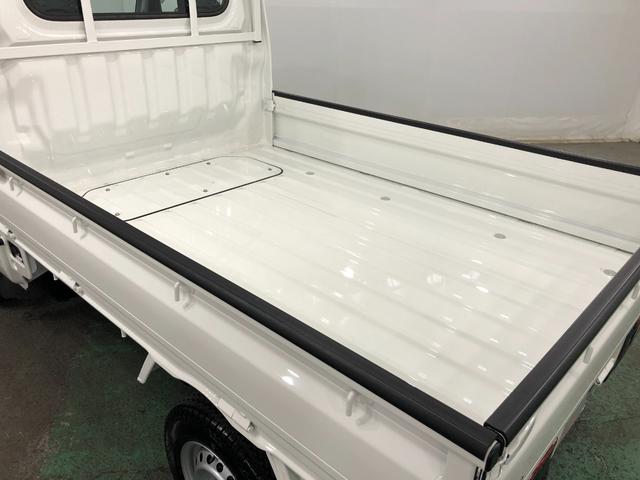 ハイゼットトラックスタンダード４ＷＤ／走行距離４９２９キロ／オートマ一年保証・走行距離無制限　走行距離４９２９キロ　助手席エアバック　純正カーペットマット　ＣＤチューナー　４ＷＤ　オートマ　エアコンパワステ（埼玉県）の中古車