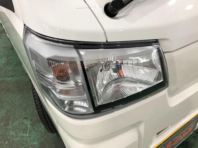 ハイゼットトラックスタンダード４ＷＤ／走行距離４９２９キロ／オートマ一年保証・走行距離無制限　走行距離４９２９キロ　助手席エアバック　純正カーペットマット　ＣＤチューナー　４ＷＤ　オートマ　エアコンパワステ（埼玉県）の中古車