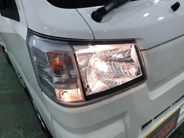ハイゼットトラックスタンダード４ＷＤ／走行距離４９２９キロ／オートマ一年保証・走行距離無制限　走行距離４９２９キロ　助手席エアバック　純正カーペットマット　ＣＤチューナー　４ＷＤ　オートマ　エアコンパワステ（埼玉県）の中古車