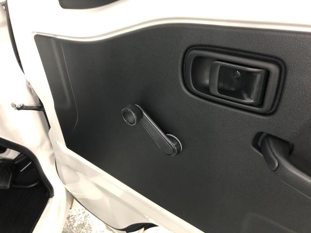 ハイゼットトラックスタンダード４ＷＤ／走行距離４９２９キロ／オートマ一年保証・走行距離無制限　走行距離４９２９キロ　助手席エアバック　純正カーペットマット　ＣＤチューナー　４ＷＤ　オートマ　エアコンパワステ（埼玉県）の中古車