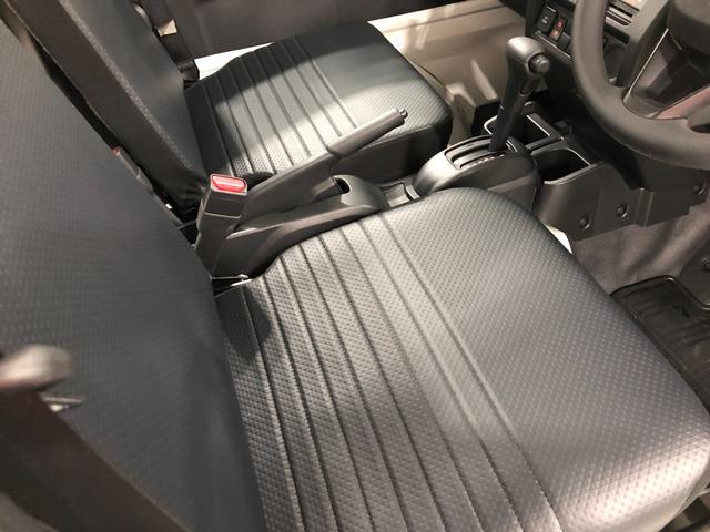 ハイゼットトラックスタンダード４ＷＤ／走行距離４９２９キロ／オートマ一年保証・走行距離無制限　走行距離４９２９キロ　助手席エアバック　純正カーペットマット　ＣＤチューナー　４ＷＤ　オートマ　エアコンパワステ（埼玉県）の中古車