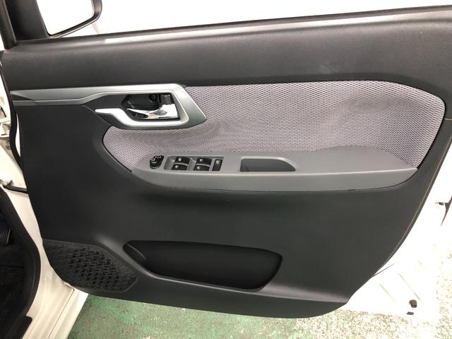 ムーヴカスタムＸ　ＳＡII　走行５８８７１キロ／ナビ／バックカメラ一年保証・走行距離無制限　助手席エアバック　純正カーペットマット　ワンセグナビ　バックカメラ　オートライト　ＬＥＤヘッドライト　アイドリングストップ　ベンチシート（埼玉県）の中古車