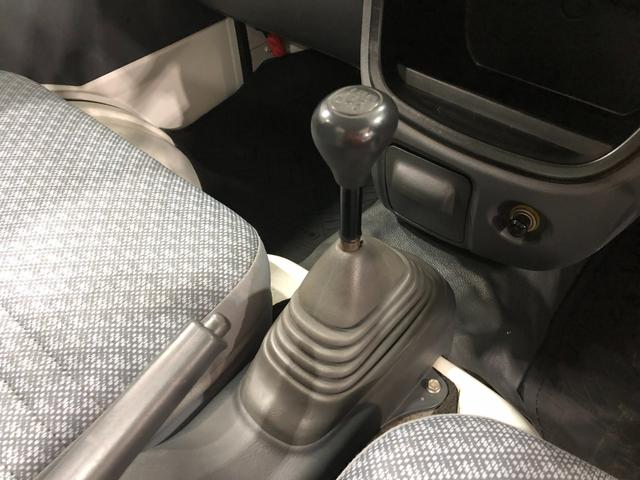 ハイゼットトラックエアコン・パワステ　スペシャル　４ＷＤ／ＭＴ５速／ラジオ１年保証距離無制限　走行距離９９３５２キロ　４ＷＤ　ＭＴ５速　ＦＭＡＭラジオ　純正フロアマット　助手席エアバッグ　マニュアルエアコン（埼玉県）の中古車