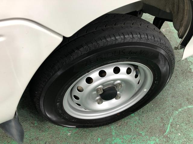 ハイゼットトラックエアコン・パワステ　スペシャル　４ＷＤ／ＭＴ５速／ラジオ１年保証距離無制限　走行距離９９３５２キロ　４ＷＤ　ＭＴ５速　ＦＭＡＭラジオ　純正フロアマット　助手席エアバッグ　マニュアルエアコン（埼玉県）の中古車