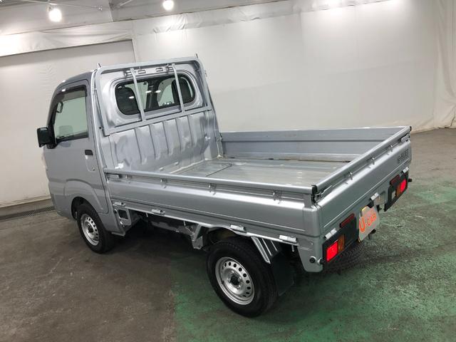 ハイゼットトラックスタンダード　４ＷＤ／ＭＴ５速／走行距離２８３１０キロ／ナビ１年保証距離無制限　走行距離２８３１０キロ　４ＷＤ　ＭＴ５速　純正フルセグナビ　ブルートゥース　純正フロアマット　助手席エアバッグ　オートライト　ＬＥＤヘッドランプ（埼玉県）の中古車
