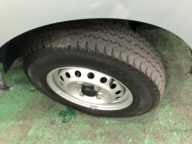 ハイゼットトラックスタンダード　４ＷＤ／ＭＴ５速／走行距離２８３１０キロ／ナビ１年保証距離無制限　走行距離２８３１０キロ　４ＷＤ　ＭＴ５速　純正フルセグナビ　ブルートゥース　純正フロアマット　助手席エアバッグ　オートライト　ＬＥＤヘッドランプ（埼玉県）の中古車