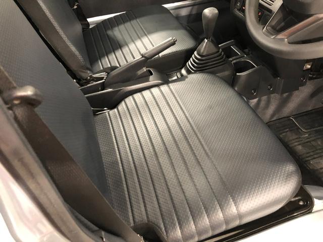 ハイゼットトラックスタンダード　４ＷＤ／ＭＴ５速／走行距離２８３１０キロ／ナビ１年保証距離無制限　走行距離２８３１０キロ　４ＷＤ　ＭＴ５速　純正フルセグナビ　ブルートゥース　純正フロアマット　助手席エアバッグ　オートライト　ＬＥＤヘッドランプ（埼玉県）の中古車