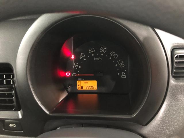 ハイゼットカーゴデッキバンＧ　走行２８０６７キロ／４ＷＤ／５ＭＴ一年保証・走行距離無制限　走行距離２８０６７キロ　助手席エアバック　４ＷＤ　５速マニュアル　ＣＤチューナー（埼玉県）の中古車