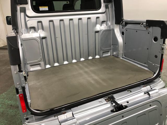 ハイゼットカーゴデッキバンＧ　走行２８０６７キロ／４ＷＤ／５ＭＴ一年保証・走行距離無制限　走行距離２８０６７キロ　助手席エアバック　４ＷＤ　５速マニュアル　ＣＤチューナー（埼玉県）の中古車