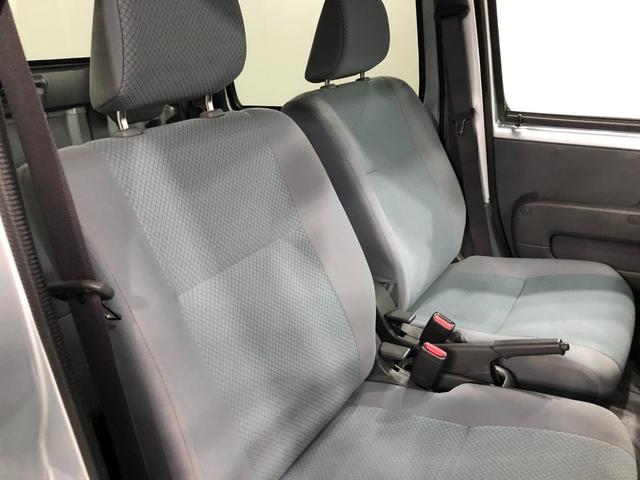 ハイゼットカーゴデッキバンＧ　走行２８０６７キロ／４ＷＤ／５ＭＴ一年保証・走行距離無制限　走行距離２８０６７キロ　助手席エアバック　４ＷＤ　５速マニュアル　ＣＤチューナー（埼玉県）の中古車