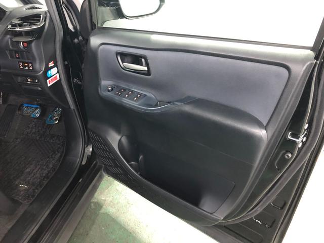 ノアSi  サイドリフトアップシート車 標準タイプ 雹害/ナビ1年保証距離無制限 走行距離42007キロ 車検整備付 フルセグナビ バックカメラ ブルートゥース 純正カーペットマット LEDヘッドランプ 両側電動スライドドア(埼玉県)の中古車