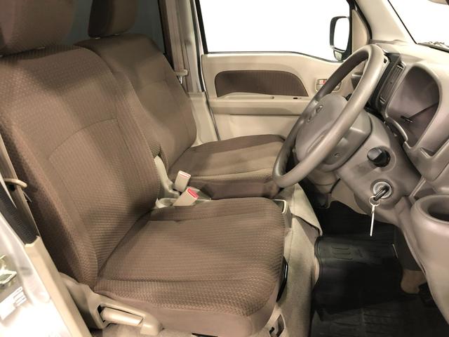 ＮＶ１００クリッパーバンＧＸ　車検整備付　２ＤＩＮチューナー付１年保証距離無制限　走行距離５２３６キロ　純正フロアマット　助手席エアバッグ　クリアランスソナー　マニュアルエアコン　ＥＳＣ　キーレスエントリー（埼玉県）の中古車