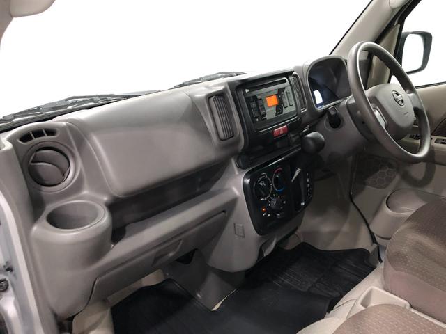ＮＶ１００クリッパーバンＧＸ　車検整備付　２ＤＩＮチューナー付１年保証距離無制限　走行距離５２３６キロ　純正フロアマット　助手席エアバッグ　クリアランスソナー　マニュアルエアコン　ＥＳＣ　キーレスエントリー（埼玉県）の中古車