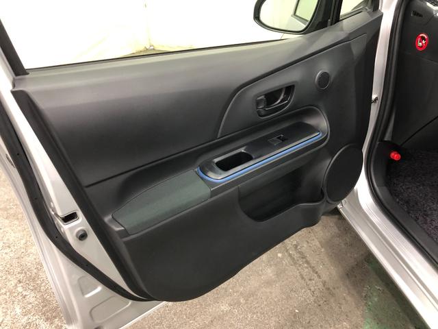 アクアS 走行71322キロ/車検整備付/ナビ/バックカメラ一年保証・走行距離無制限 走行71322キロ ワンセグナビ ブルートゥース バックカメラ キーレス ホイールキャップ 電動格納ミラー(東京都)の中古車