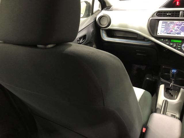 アクアS 走行71322キロ/車検整備付/ナビ/バックカメラ一年保証・走行距離無制限 走行71322キロ ワンセグナビ ブルートゥース バックカメラ キーレス ホイールキャップ 電動格納ミラー(東京都)の中古車