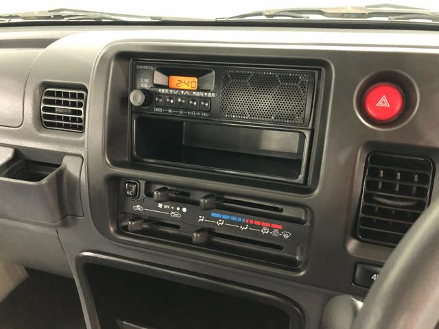 ハイゼットトラックエアコン・パワステ　スペシャル　４ＷＤ／ＭＴ／車検整備付１年保証距離無制限　走行距離１２６８９キロ　４ＷＤ　ＭＴ５速　車検整備付　ＦＭＡＭラジオ　純正フロアマット　マニュアルエアコン　パワステ（埼玉県）の中古車