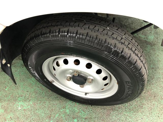 ハイゼットトラックエアコン・パワステ　スペシャル　４ＷＤ／ＭＴ／車検整備付１年保証距離無制限　走行距離１２６８９キロ　４ＷＤ　ＭＴ５速　車検整備付　ＦＭＡＭラジオ　純正フロアマット　マニュアルエアコン　パワステ（埼玉県）の中古車