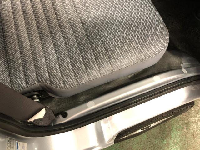ハイゼットトラックエアコン・パワステスペシャルＶＳ　４ＷＤ／走行１６００１キロ１年保証距離無制限　走行距離１６００１キロ　４ＷＤ　ＦＭＡＭラジオ　マニュアルエアコン　パワーステアリング　荷台作業灯　メンテナンスノート　取扱説明書（埼玉県）の中古車