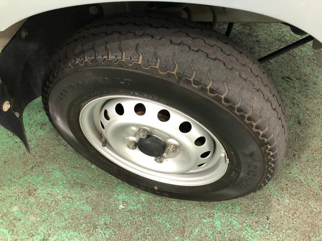 ハイゼットトラックエアコン・パワステスペシャルＶＳ　４ＷＤ／走行１６００１キロ１年保証距離無制限　走行距離１６００１キロ　４ＷＤ　ＦＭＡＭラジオ　マニュアルエアコン　パワーステアリング　荷台作業灯　メンテナンスノート　取扱説明書（埼玉県）の中古車