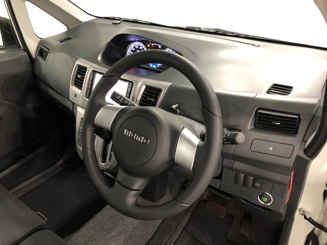 ムーヴカスタム　ＲＳ　走行２８１５８キロ／４ＷＤ／タイヤ４本交換一年保証・走行距離無制限　走行２８１５８キロ　助手席エアバック　純正カーペットマット　ワンセグナビ　ＤＶＤ　オートライト　ＨＩＤヘッドライト　アイドリングストップ　ベンチシート（埼玉県）の中古車