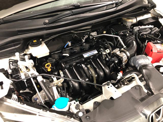 フィットハイブリッドＳパッケージ　車検整備付／走行２５７２７キロ／バックカメラ１年保証距離無制限　走行距離２５７２７キロ　車検整備付　ＴＶレスナビ　バックカメラ　ブルートゥース　純正カーペットマット　サイドエアバッグ　ＬＥＤヘッドランプ（埼玉県）の中古車