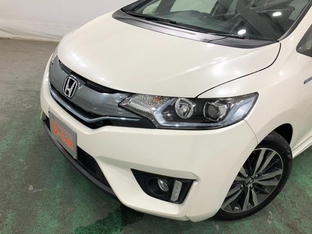 フィットハイブリッドＳパッケージ　車検整備付／走行２５７２７キロ／バックカメラ１年保証距離無制限　走行距離２５７２７キロ　車検整備付　ＴＶレスナビ　バックカメラ　ブルートゥース　純正カーペットマット　サイドエアバッグ　ＬＥＤヘッドランプ（埼玉県）の中古車