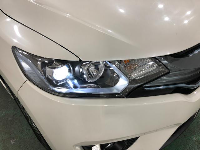 フィットハイブリッドＳパッケージ　車検整備付／走行２５７２７キロ／バックカメラ１年保証距離無制限　走行距離２５７２７キロ　車検整備付　ＴＶレスナビ　バックカメラ　ブルートゥース　純正カーペットマット　サイドエアバッグ　ＬＥＤヘッドランプ（埼玉県）の中古車