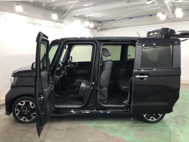N−BOXカスタムG・EXターボホンダセンシング 走行1.9万キロ/車検整備付一年保証・走行距離無制限 走行19781キロ 純正大画面フルセグナビ バックカメラ ブルートゥース サイドエアバック オートライト LEDヘッドライト ベンチシート 両側電動スライドドア(埼玉県)の中古車