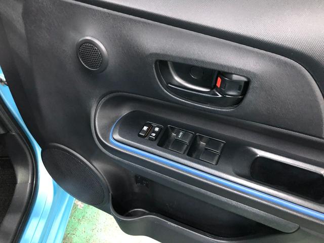 アクアＳ　雹害／走行２４５９９キロ／フルセグナビ／バックカメラ１年保証距離無制限　走行距離２４５９９キロ　フルセグナビ　バックカメラ　ブルートゥース　純正マット　助手席エアバッグ　オートライト　電動格納式ドアミラー（埼玉県）の中古車