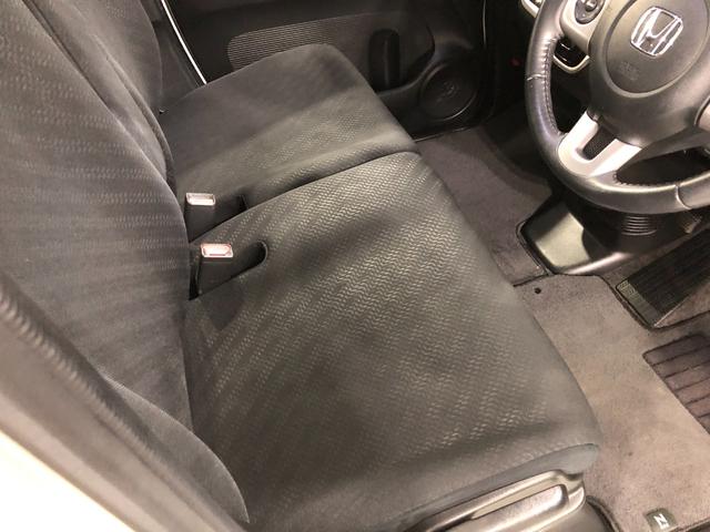 Ｎ−ＢＯＸカスタムＧターボＳＳパッケージ　走行３６６８０キロ／ナビ／後席モニタ一年保証・走行距離無制限　走行３６６８０キロ　ワンセグナビ　ブルートゥース　バックカメラ　ＤＶＤ　後席モニター　サイドエアバック　ＨＩＤヘッドライト　ベンチシート　両側電動スライドドア（埼玉県）の中古車