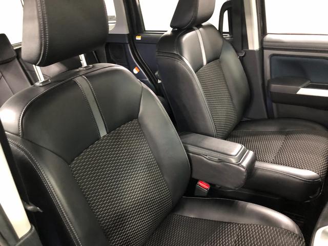 トールカスタムＧ　走行３１５３４キロ／純正ナビ／後席モニター一年保証・走行距離無制限　走行３１５３４キロ　フルセグナビ　バックカメラ　クリアランスソナー　オートライト　ＬＥＤヘッドライト　シートヒーター　両側電動スライドドア（埼玉県）の中古車