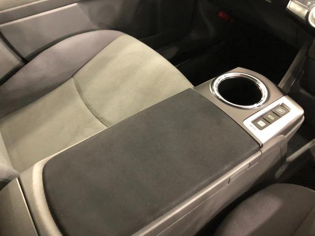 プリウスアルファＳツーリングセレクション　車検整備付／走行３３７５２キロ１年保証距離無制限　走行距離３３７５２キロ　車検整備付　フルセグナビ　バックカメラ　純正マット　助手席エアバッグ　オートライト　電動格納式ドアミラー　プッシュボタンスタート　ドリンクホルダー（埼玉県）の中古車