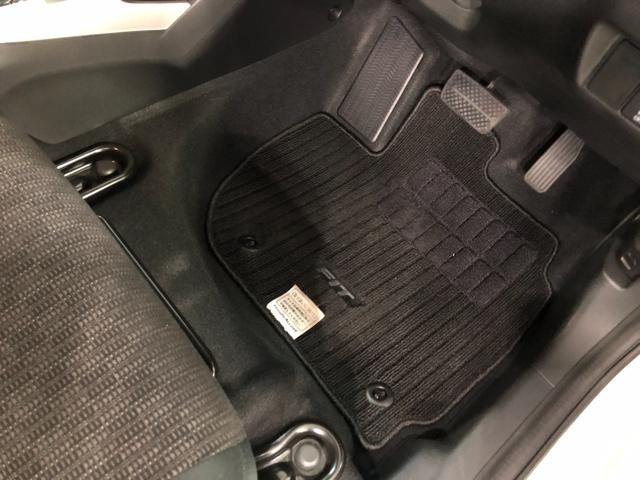 フィット１３Ｇ・Ｆパッケージ　走行２２９０１キロ／ナビ／バックカメラ一年保証・走行距離無制限　走行２２９０１キロ　助手席エアバック　ＥＴＣ　純正カーペットマット　ワンセグナビバックカメラ　ドラレコ（埼玉県）の中古車