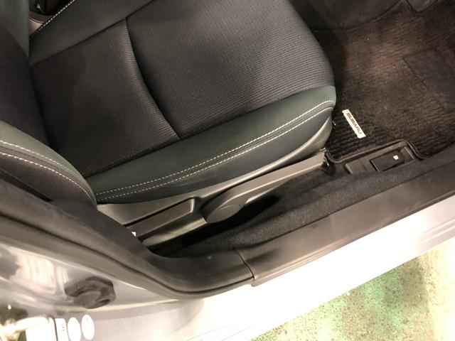 インプレッサスポーツ１．６ｉ−Ｌアイサイト　４ＷＤ／走行１２００２キロ／マット１年保証距離無制限　走行距離１２００２キロ　ＣＤＵＳＢチューナー　純正マット　助手席エアバッグ　オートライト　ＨＩＤヘッドランプ　アイドリングストップ　キーレスエントリー（埼玉県）の中古車