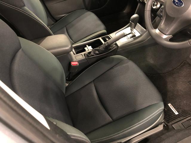 インプレッサスポーツ１．６ｉ−Ｌアイサイト　４ＷＤ／走行１２００２キロ／マット１年保証距離無制限　走行距離１２００２キロ　ＣＤＵＳＢチューナー　純正マット　助手席エアバッグ　オートライト　ＨＩＤヘッドランプ　アイドリングストップ　キーレスエントリー（埼玉県）の中古車