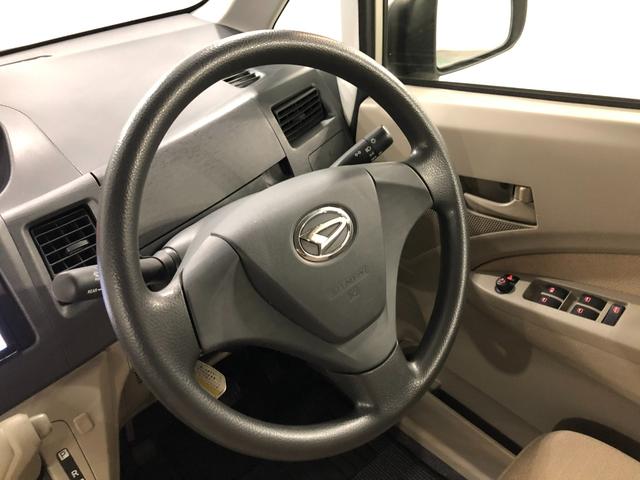 ムーヴＬ　車検整備付／走行６７４５３キロ／ワンセグナビ／純正マット１年保証距離無制限　走行距離６７４５３キロ　ワンセグナビ　純正マット　助手席エアバッグ　アイドリングストップ　電動格納式ドアミラー（埼玉県）の中古車