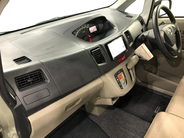 ムーヴＬ　車検整備付／走行６７４５３キロ／ワンセグナビ／純正マット１年保証距離無制限　走行距離６７４５３キロ　ワンセグナビ　純正マット　助手席エアバッグ　アイドリングストップ　電動格納式ドアミラー（埼玉県）の中古車