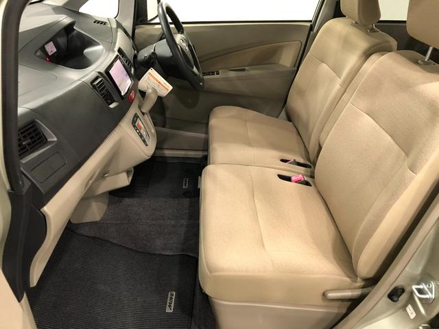 ムーヴＬ　車検整備付／走行６７４５３キロ／ワンセグナビ／純正マット１年保証距離無制限　走行距離６７４５３キロ　ワンセグナビ　純正マット　助手席エアバッグ　アイドリングストップ　電動格納式ドアミラー（埼玉県）の中古車